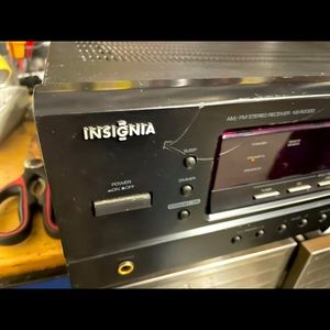 audio receiver Insignia hifi